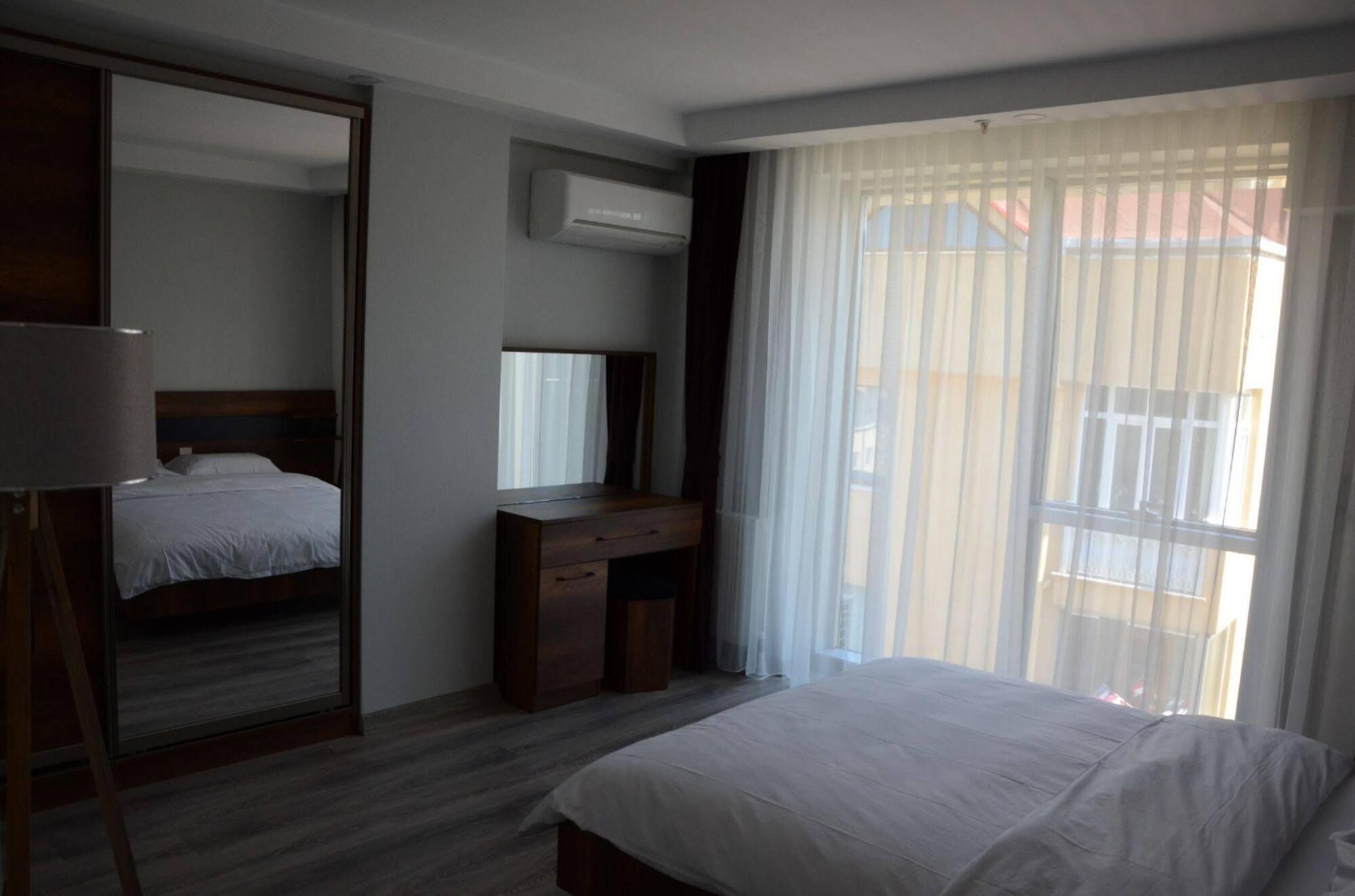 On4 Rooms & Suites Istanbul Eksteriør billede